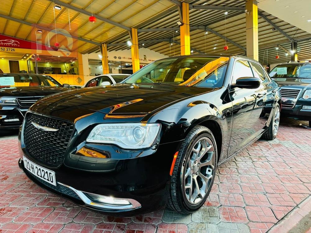 کرایسلەر 300